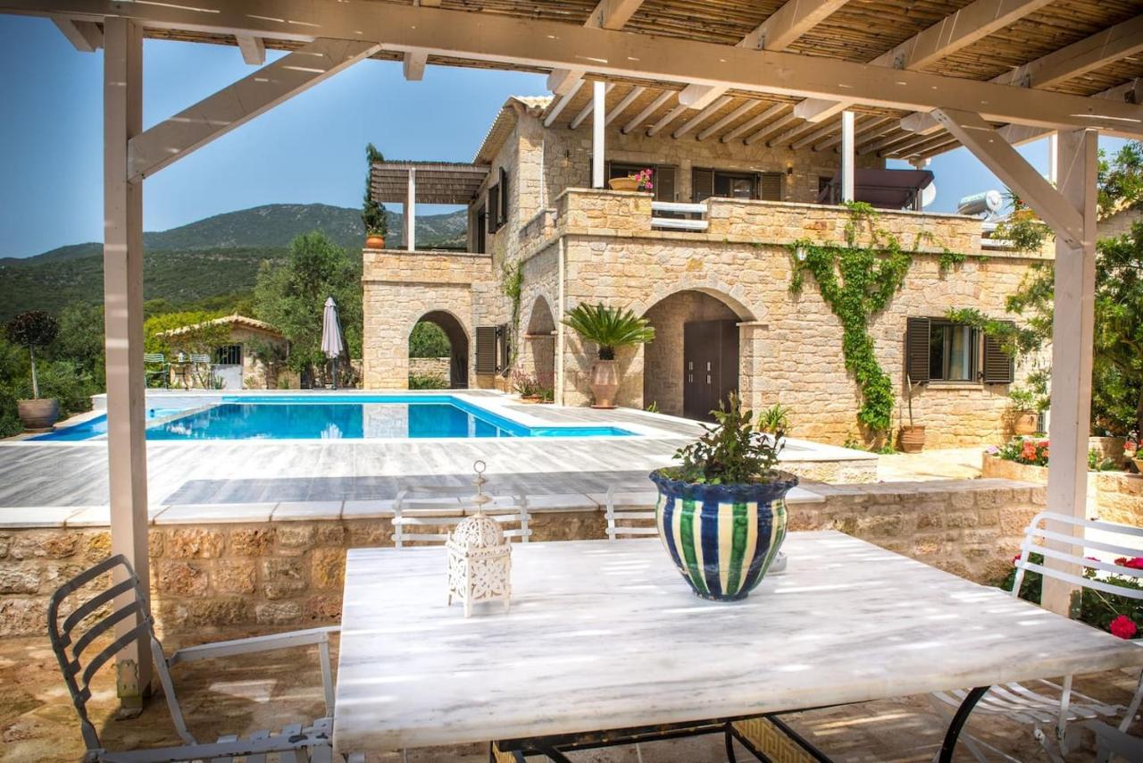 Magnificent, Authentic Private Villa And The Guest House Kardamyli Extérieur photo
