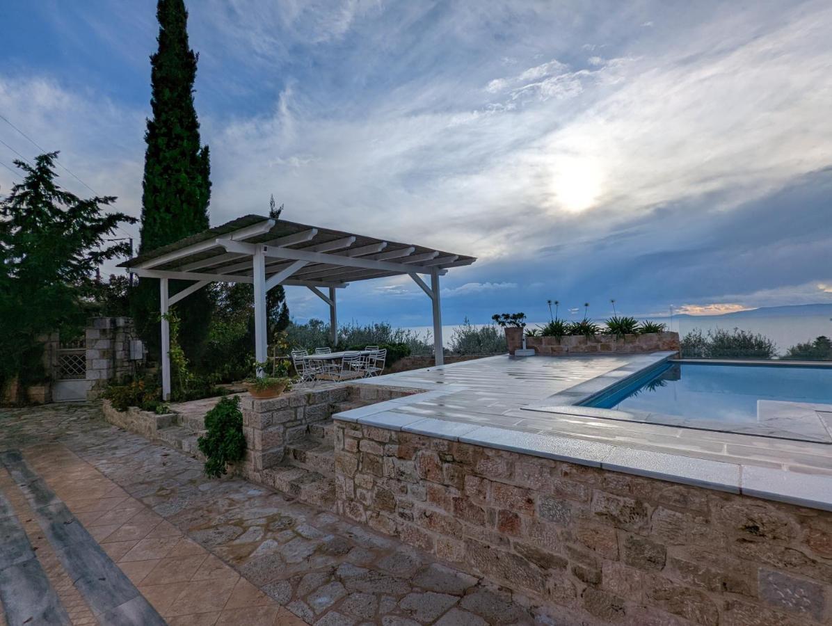 Magnificent, Authentic Private Villa And The Guest House Kardamyli Extérieur photo