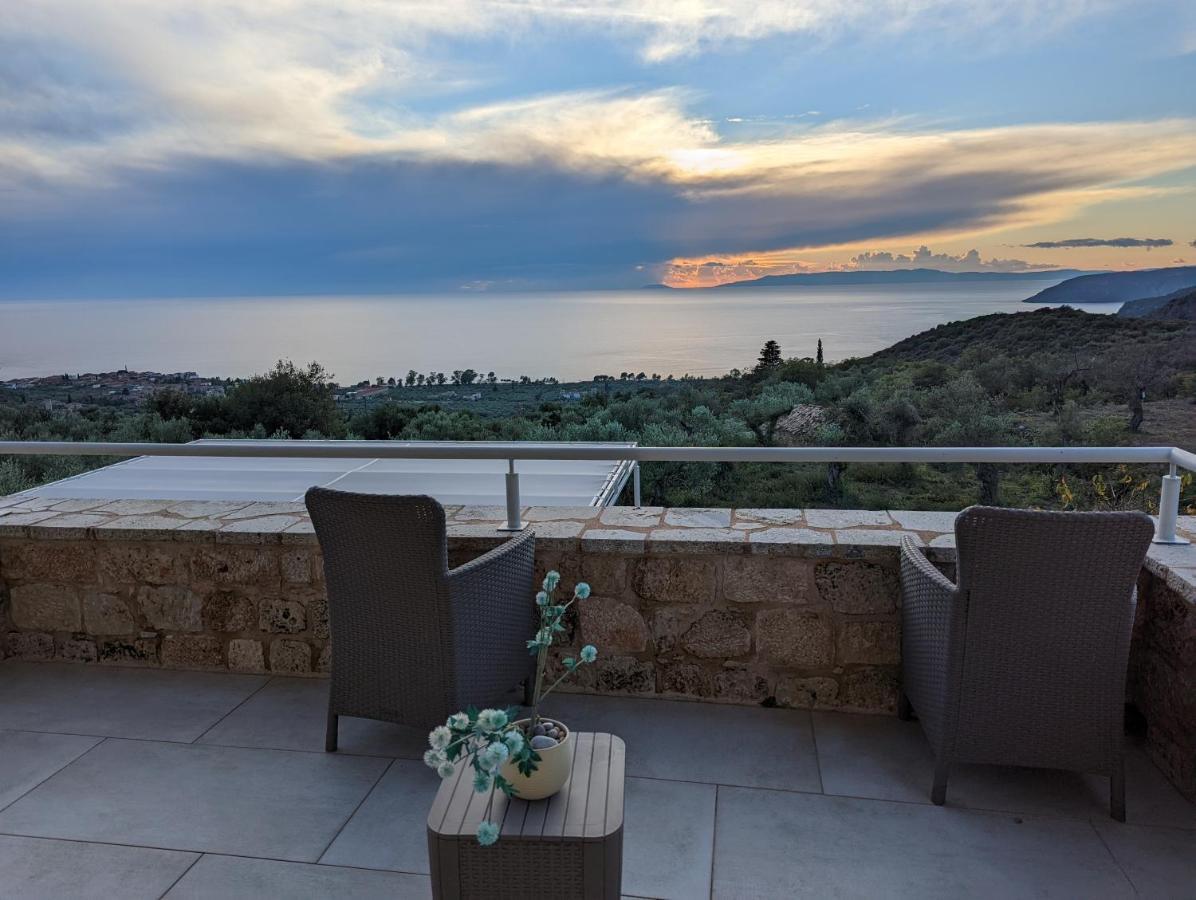 Magnificent, Authentic Private Villa And The Guest House Kardamyli Extérieur photo