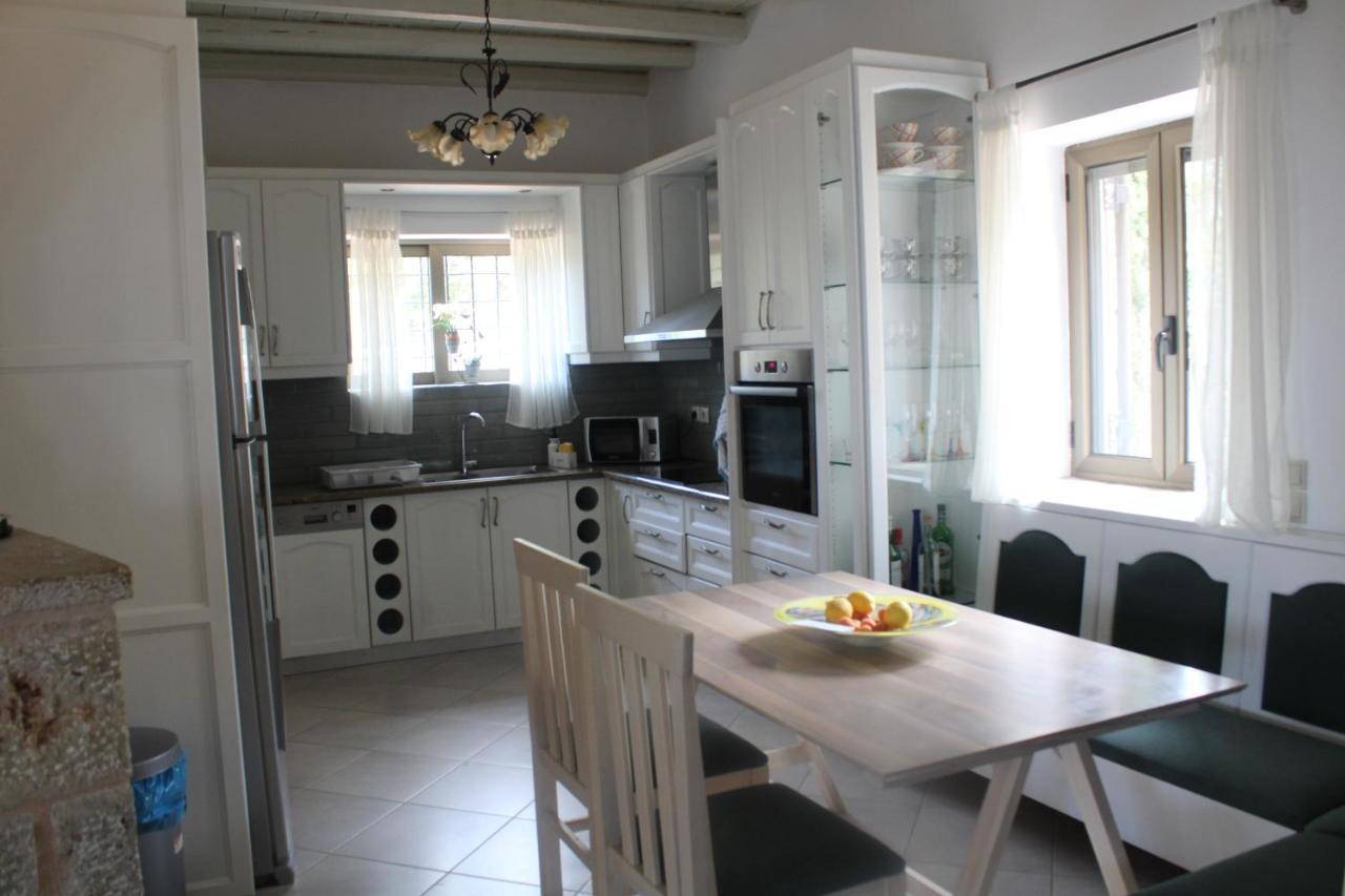 Magnificent, Authentic Private Villa And The Guest House Kardamyli Extérieur photo