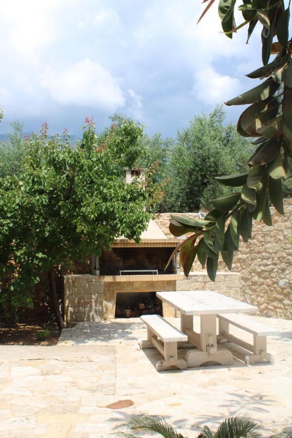Magnificent, Authentic Private Villa And The Guest House Kardamyli Extérieur photo