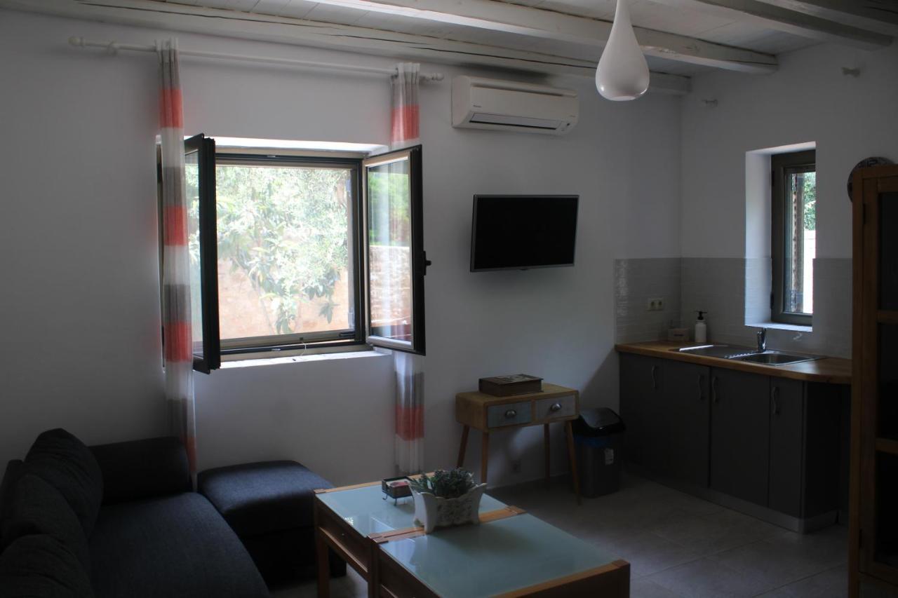 Magnificent, Authentic Private Villa And The Guest House Kardamyli Extérieur photo