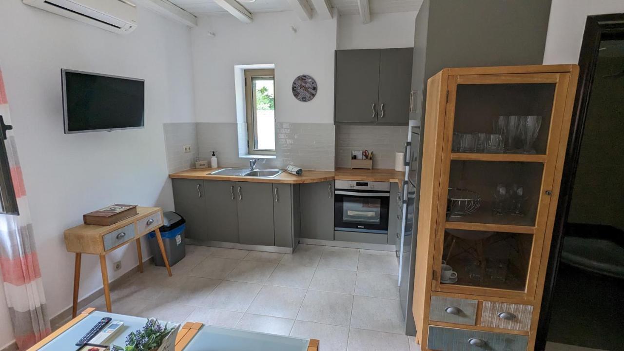 Magnificent, Authentic Private Villa And The Guest House Kardamyli Extérieur photo